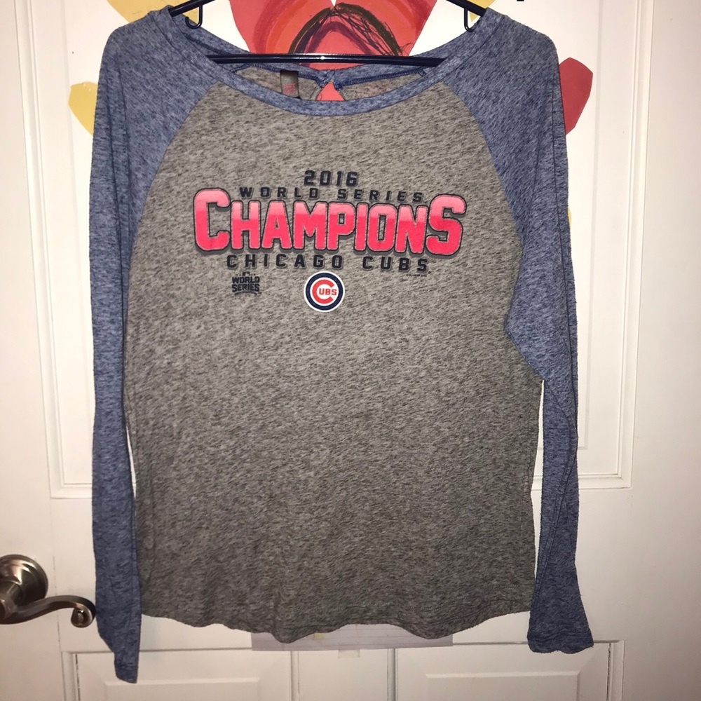 Cubs world champ shirt